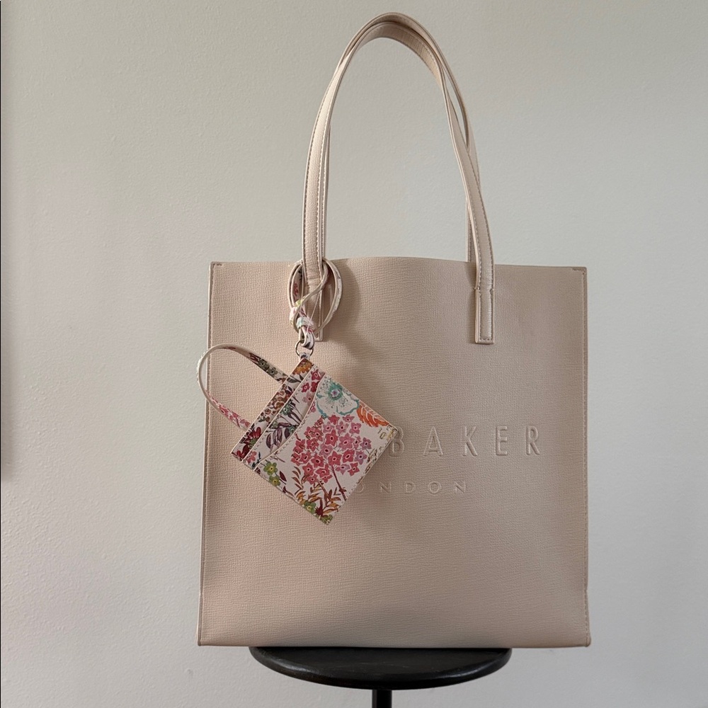Ted Baker London Leather Pebble ICON Beige Tote bag w/ charm card holder- NWT